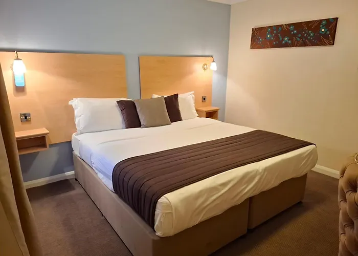 Borough Arms Hotel
