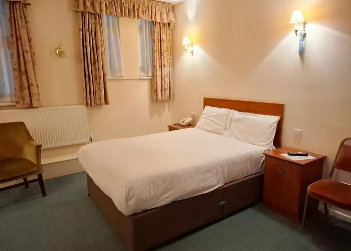 Borough Arms Hotel